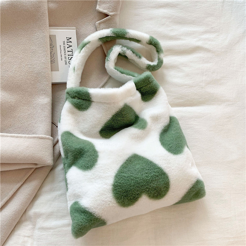 Sac bandoulière femme en peluche motif cœur
