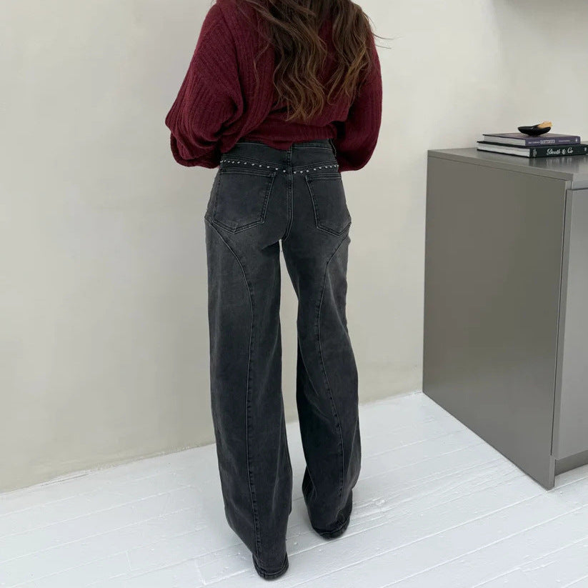 Jean droit à détails cloutés