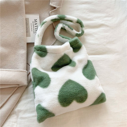 Sac bandoulière femme en peluche motif cœur