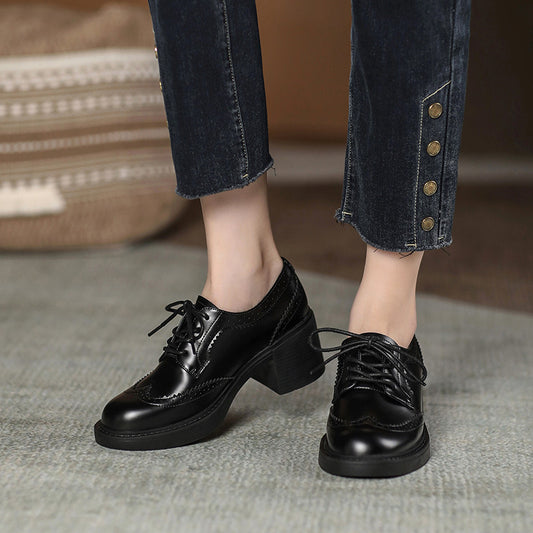 Chaussures à talon épais à lacets