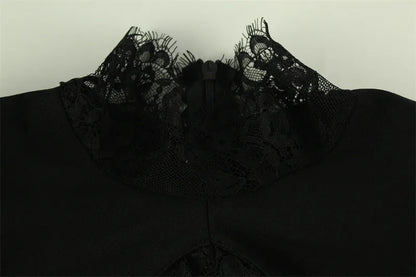 Robe moulante chic à col montant en dentelle